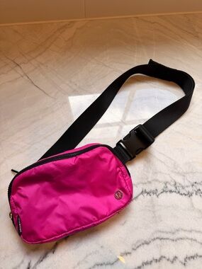 Lululemon Athletica Belt Bag Color HIPU
